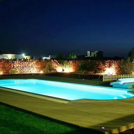 Charming With Sea View In El Roque, Private Pool Villa *