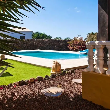 Charming With Sea View In El Roque, Private Pool Cotillo