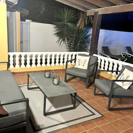 Charming With Sea View In El Roque, Private Pool Villa