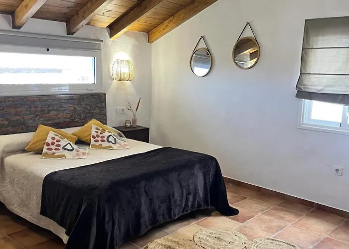 Charming With Sea View In El Roque, Private Pool *