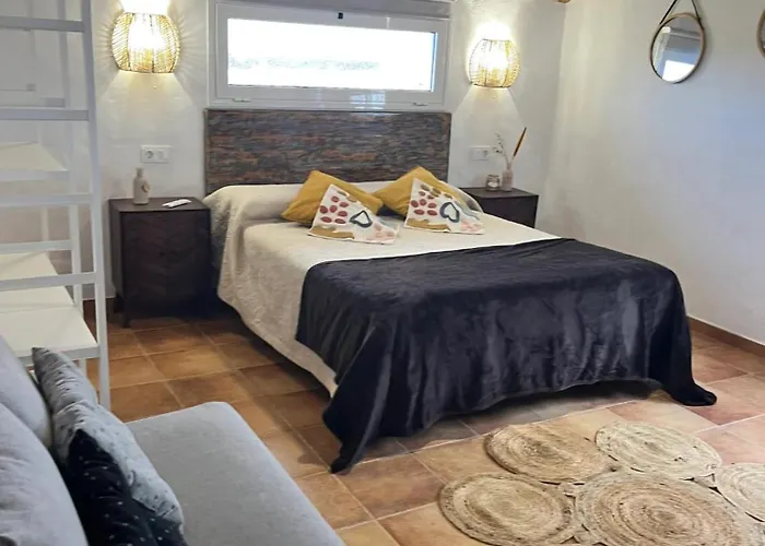 Charming With Sea View In El Roque, Private Pool Vila *