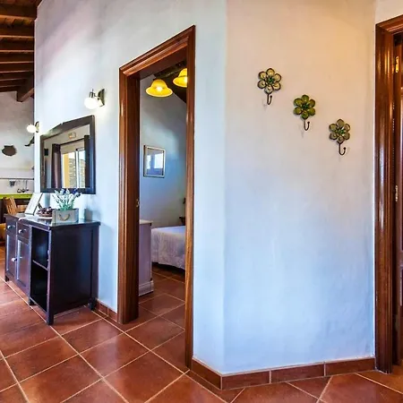 Charming With Sea View In El Roque, Private Pool Βίλα
