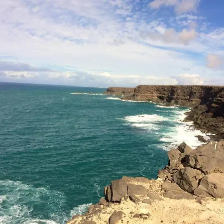 Βίλα Charming With Sea View In El Roque, Private Pool *