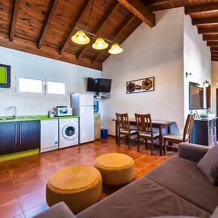 Charming With Sea View In El Roque, Private Pool ヴィラ *