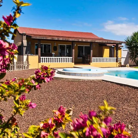Charming With Sea View In El Roque, Private Pool Cotillo