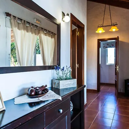 ヴィラ Charming With Sea View In El Roque, Private Pool *